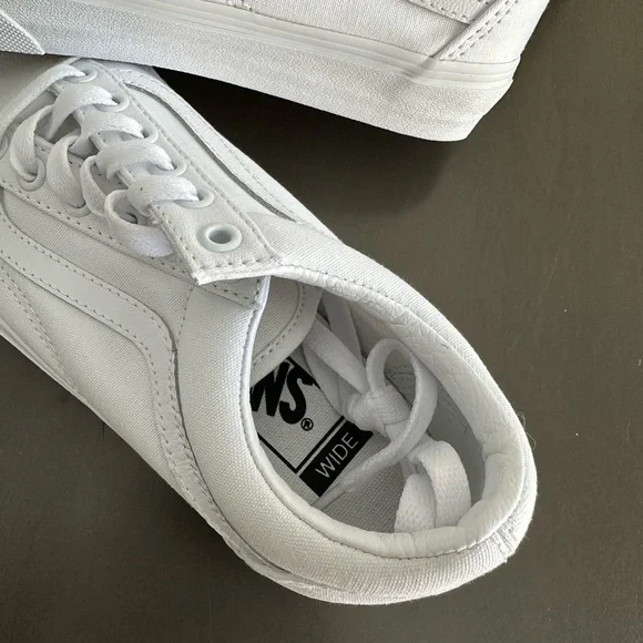 NEW Vans | Wide old skool white vans - Picture 5 of 9